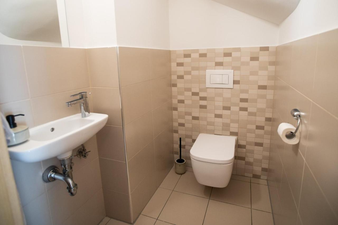 Pohorje Fox Duplex Apartment มาริบอร์ ภายนอก รูปภาพ
